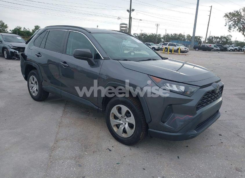 2020 Toyota Rav4 LE (VIN 2T3H1RFV9LC072906) main photo