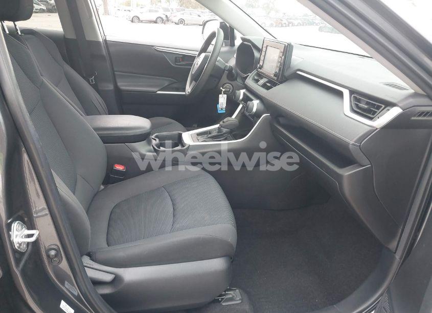 Photo 5 of 2020 Toyota Rav4 LE (VIN 2T3H1RFV9LC072906)