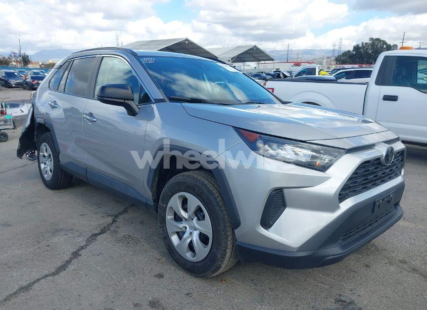 2021 Toyota Rav4 LE (VIN 2T3H1RFV9MW123076) main photo