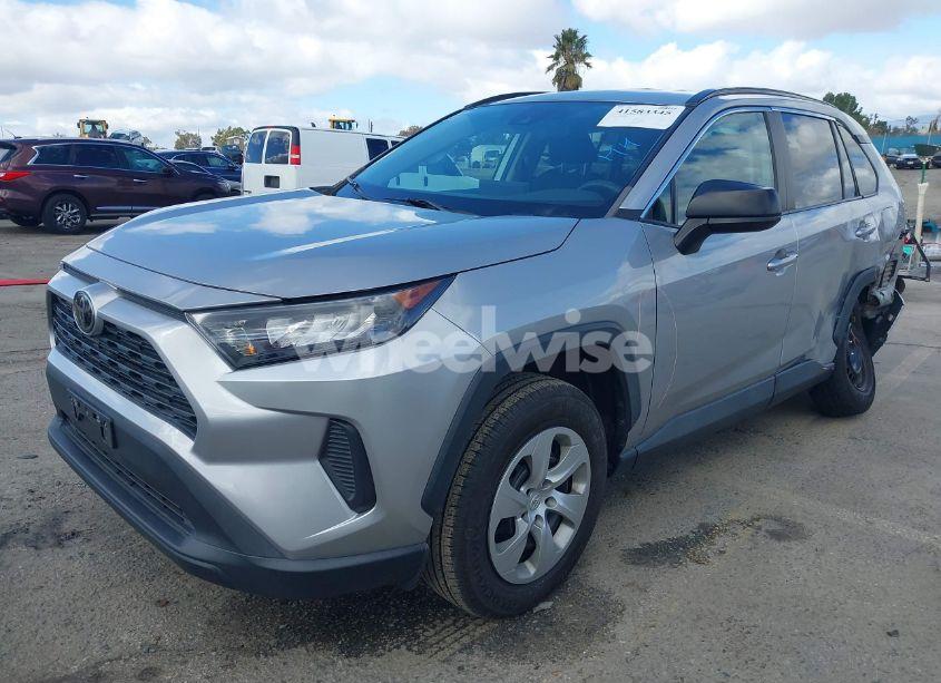 Photo 2 of 2021 Toyota Rav4 LE (VIN 2T3H1RFV9MW123076)