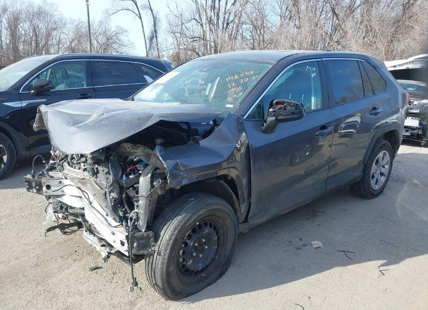 Photo 2 of 2022 Toyota Rav4 LE (VIN 2T3H1RFV9NW202975)