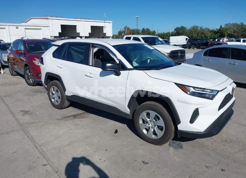 2024 Toyota Rav4 LE (VIN 2T3H1RFV9RC252718) main photo