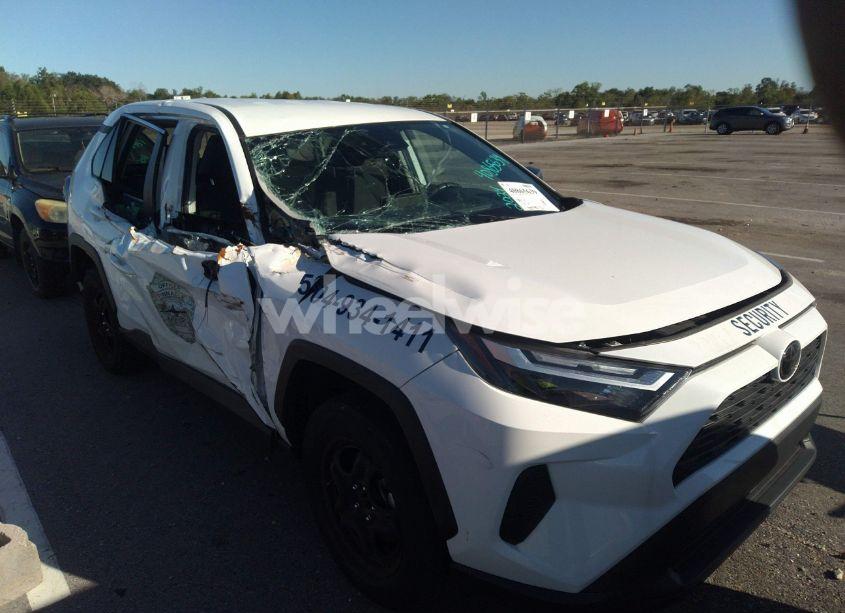 Photo 13 of 2024 Toyota Rav4 LE (VIN 2T3H1RFV9RC264318)