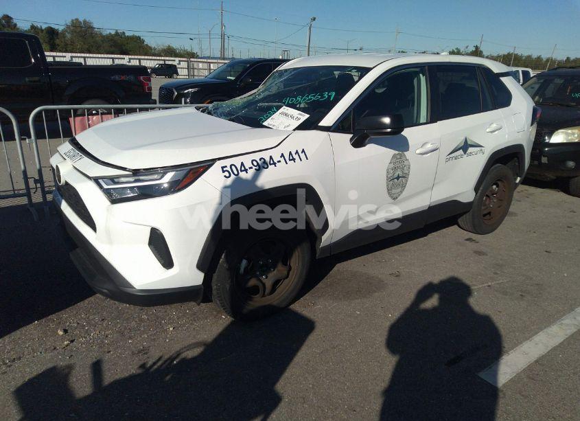 Photo 2 of 2024 Toyota Rav4 LE (VIN 2T3H1RFV9RC264318)