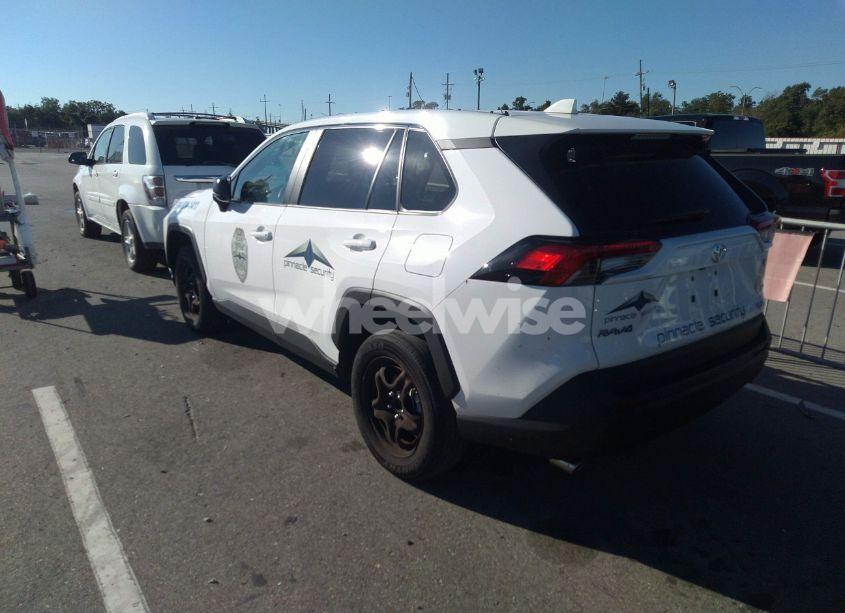 Photo 3 of 2024 Toyota Rav4 LE (VIN 2T3H1RFV9RC264318)