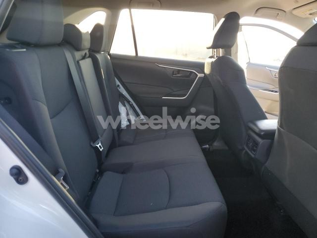 Photo 13 of 2025 TOYOTA RAV4 LE (VIN 2T3H1RFV9SW370434)