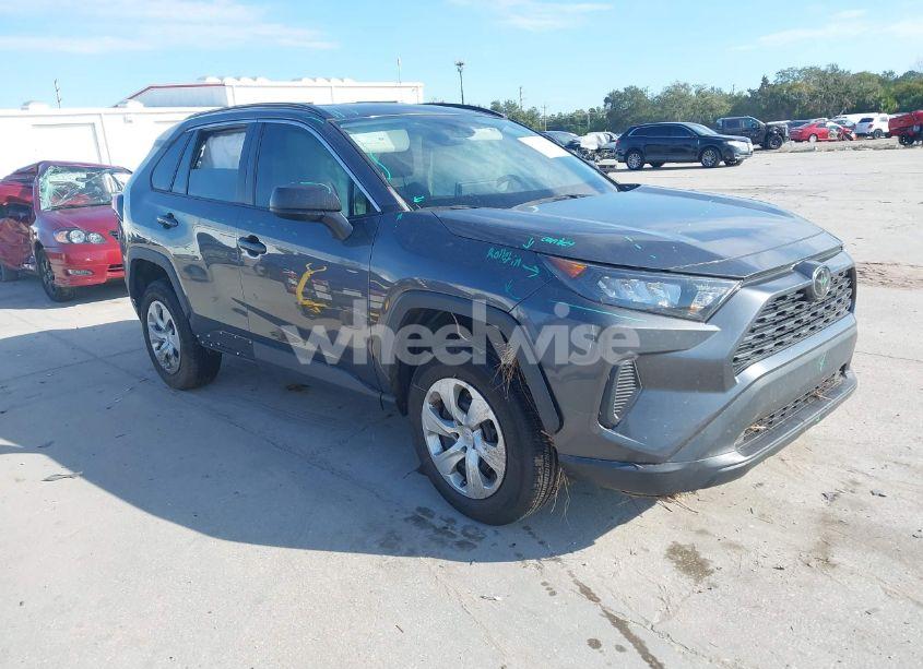 2019 Toyota Rav4 LE (VIN 2T3H1RFVXKC015094) main photo