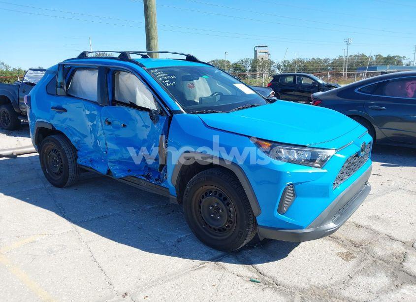 2019 Toyota Rav4 LE (VIN 2T3H1RFVXKW042150) main photo
