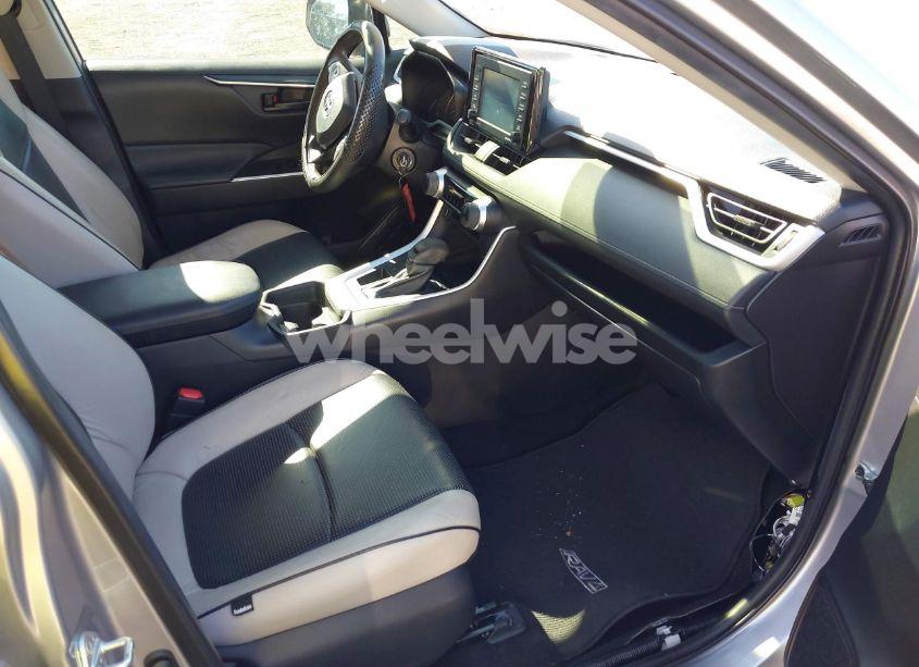Photo 5 of 2020 Toyota Rav4 LE (VIN 2T3H1RFVXLC033760)