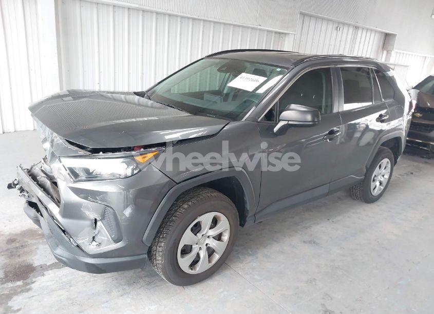Photo 2 of 2021 Toyota Rav4 LE (VIN 2T3H1RFVXMC131592)