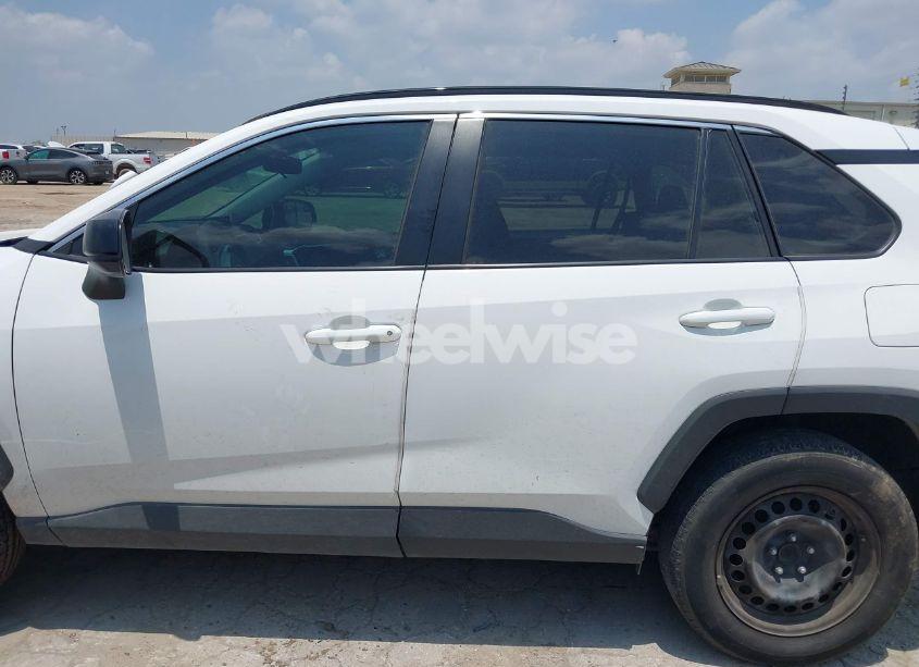 Photo 14 of 2021 Toyota Rav4 LE (VIN 2T3H1RFVXMC164091)