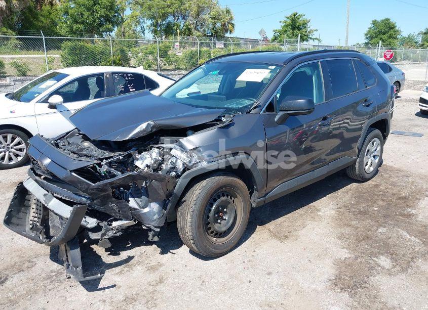 Photo 2 of 2021 Toyota Rav4 LE (VIN 2T3H1RFVXMW127587)
