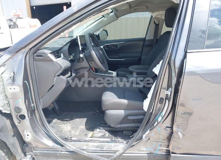 Photo 18 of 2024 Toyota Rav4 LE (VIN 2T3H1RFVXRC267664)