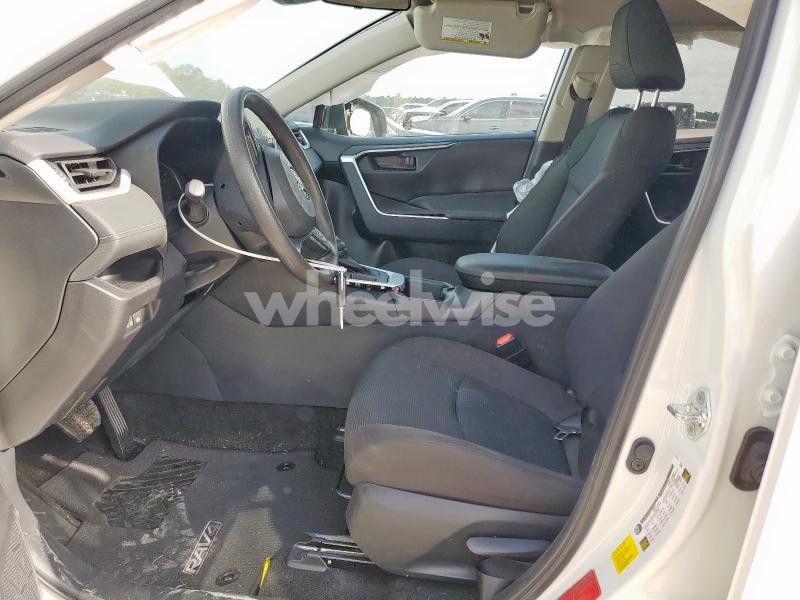 Photo 13 of 2025 TOYOTA RAV4 LE (VIN 2T3H1RFVXSC305397)