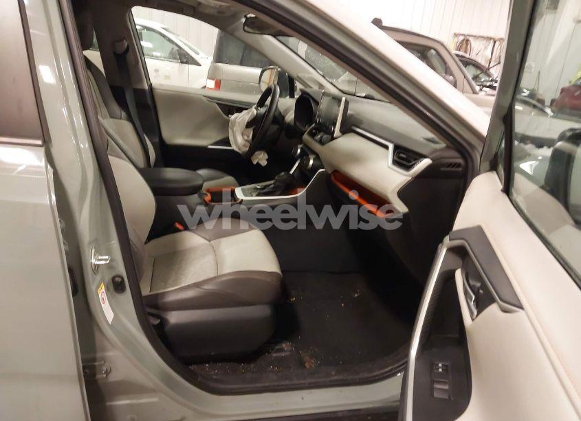 Photo 5 of 2019 Toyota Rav4 ADVENTURE (VIN 2T3J1RFV0KW022541)