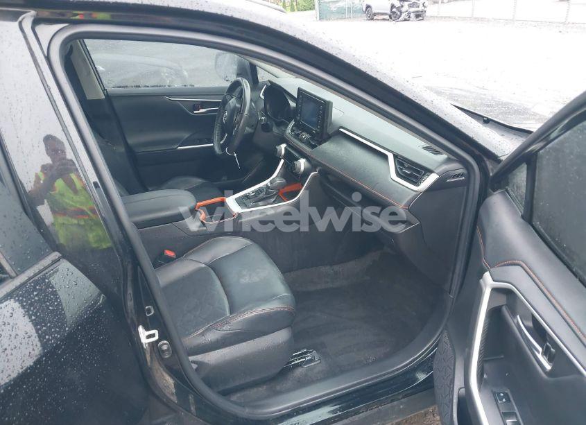 Photo 5 of 2022 Toyota Rav4 ADVENTURE (VIN 2T3J1RFV1NW252593)