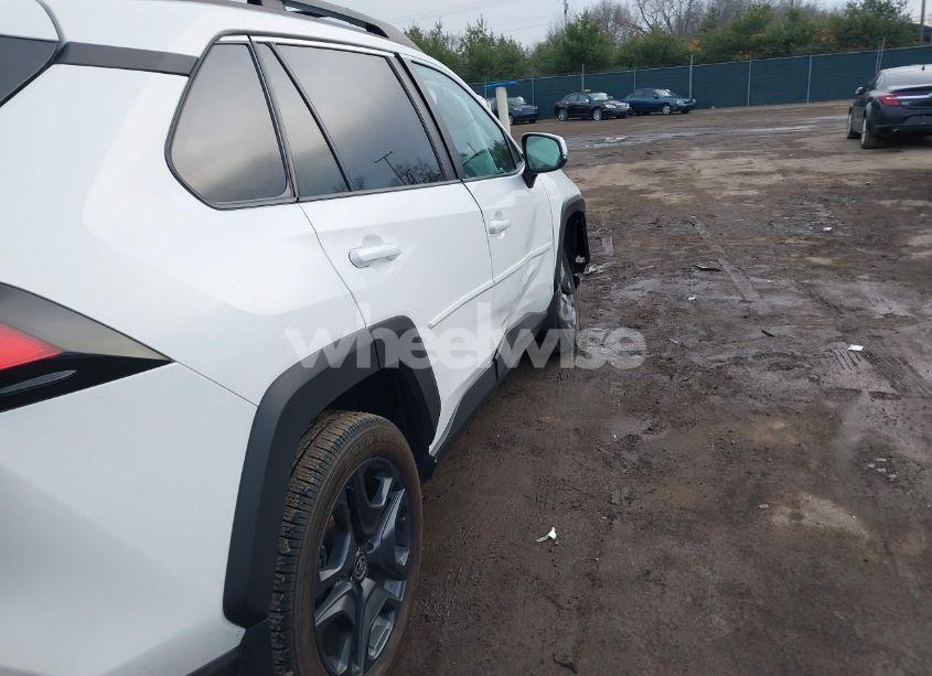 Photo 6 of 2024 Toyota Rav4 ADVENTURE (VIN 2T3J1RFV2RW410316)