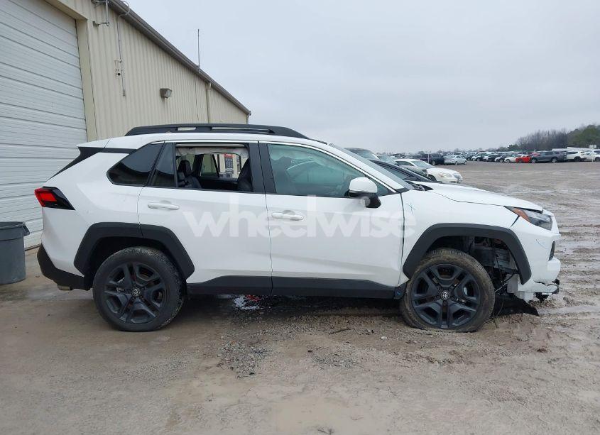 Photo 13 of 2024 Toyota Rav4 ADVENTURE (VIN 2T3J1RFV2RW463890)