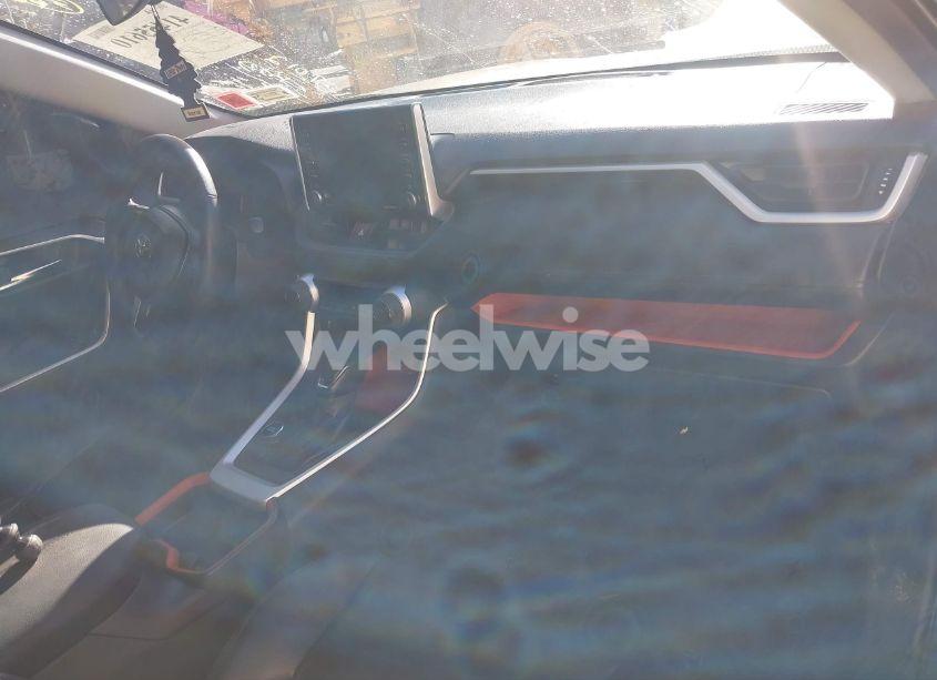 Photo 5 of 2021 Toyota Rav4 ADVENTURE (VIN 2T3J1RFV5MW154830)