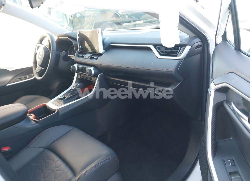 Photo 5 of 2024 Toyota Rav4 ADVENTURE (VIN 2T3J1RFV5RW476830)