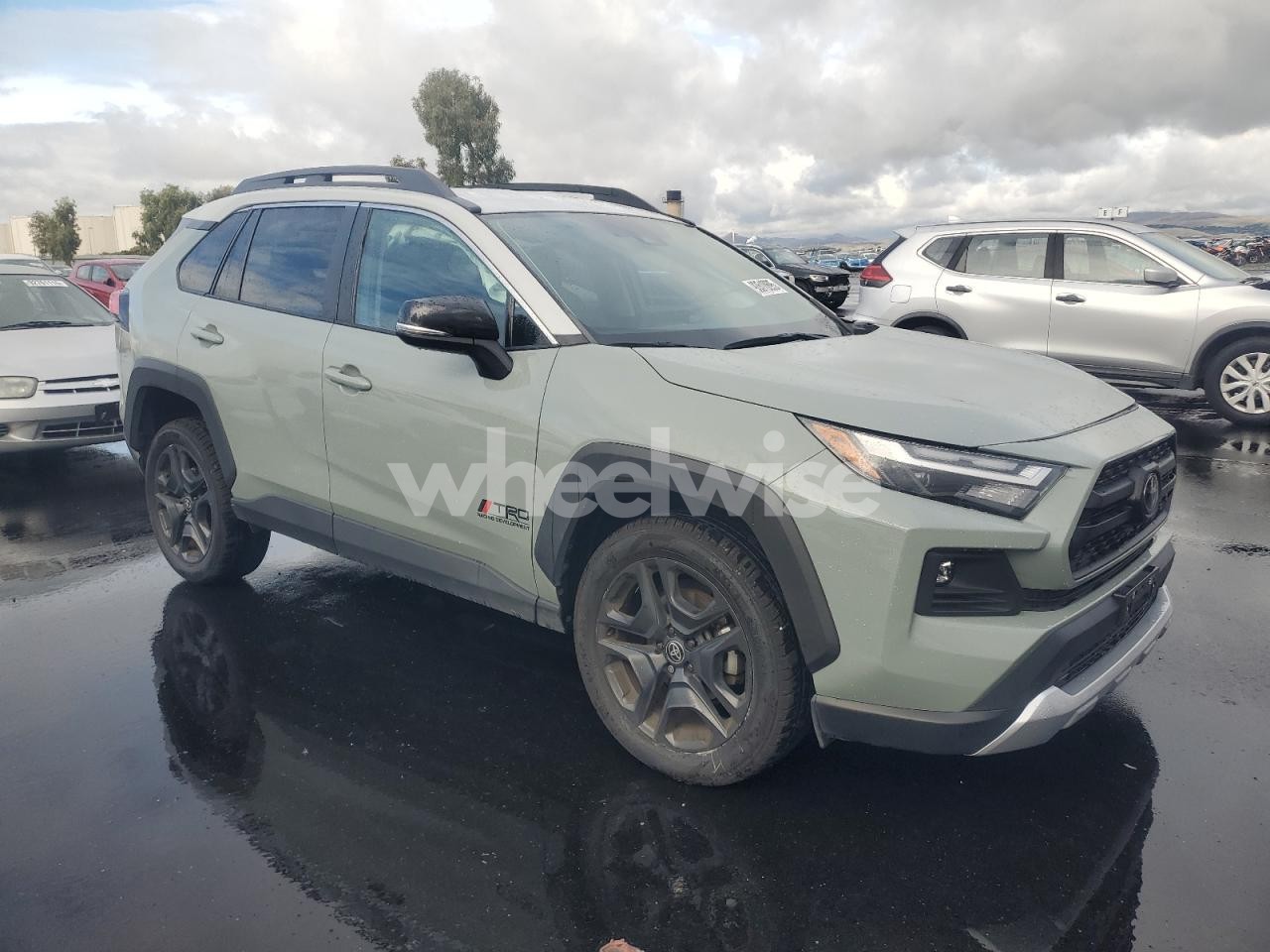 Photo 4 of 2022 TOYOTA RAV4 ADVENTURE (VIN 2T3J1RFV6NW316336)