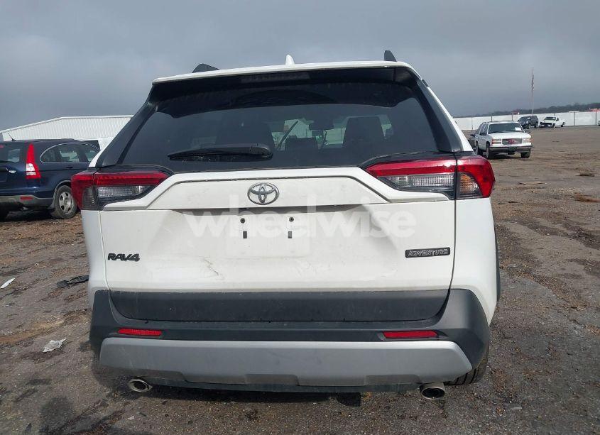 Photo 16 of 2024 Toyota Rav4 ADVENTURE (VIN 2T3J1RFV8RW472657)