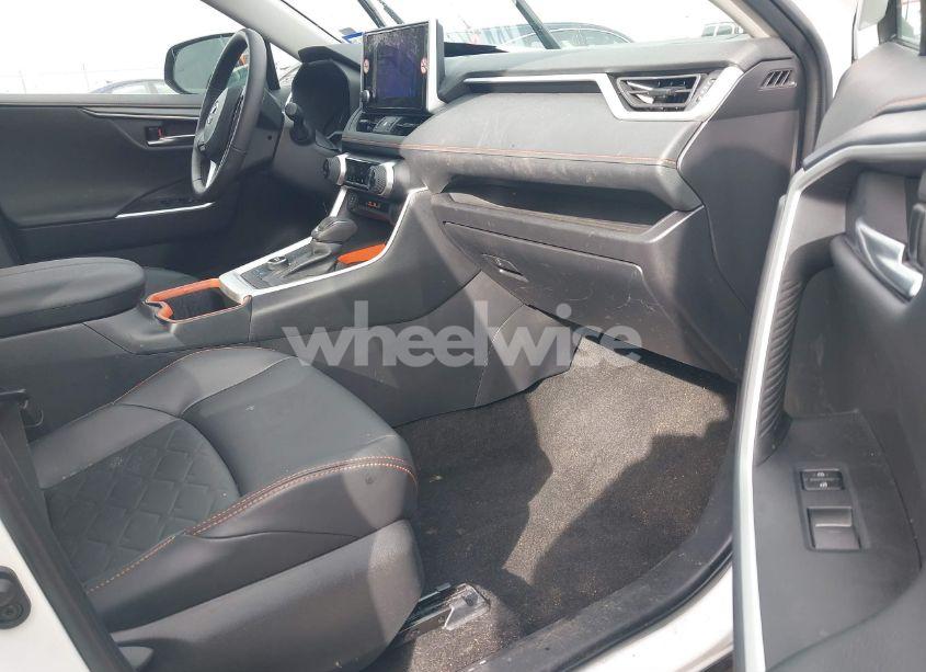 Photo 5 of 2024 Toyota Rav4 ADVENTURE (VIN 2T3J1RFV8RW472657)