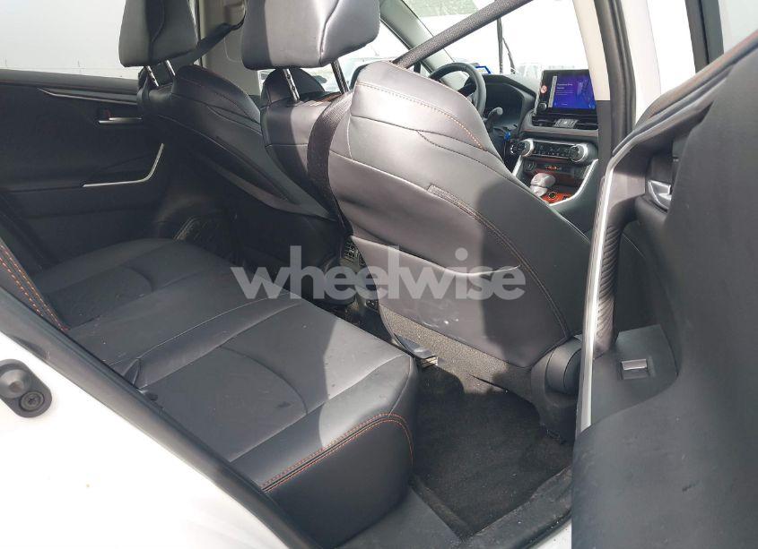 Photo 8 of 2024 Toyota Rav4 ADVENTURE (VIN 2T3J1RFV8RW472657)
