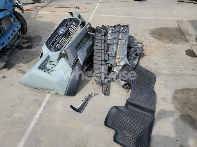 2020 TOYOTA RAV4 ADVENTURE (VIN 2T3J1RFVXLC071880) main photo