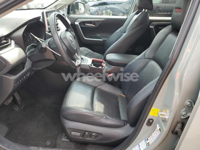Photo 6 of 2020 TOYOTA RAV4 ADVENTURE (VIN 2T3J1RFVXLC071880)