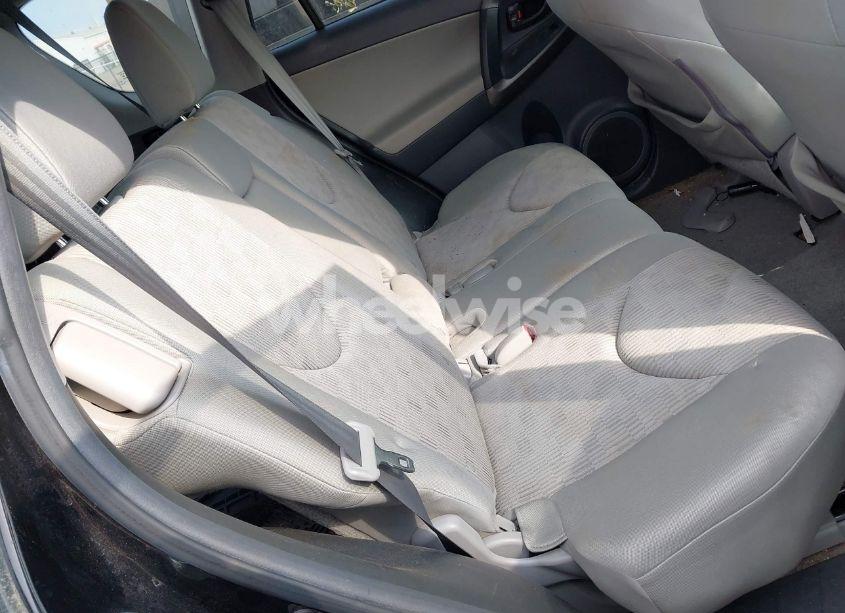 Photo 8 of 2011 Toyota Rav4 (VIN 2T3JF4DV3BW159674)