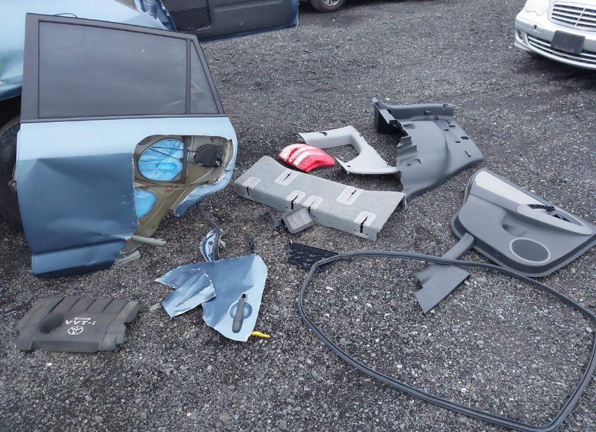 Photo 12 of 2011 Toyota Rav4 (VIN 2T3JF4DV6BW100800)