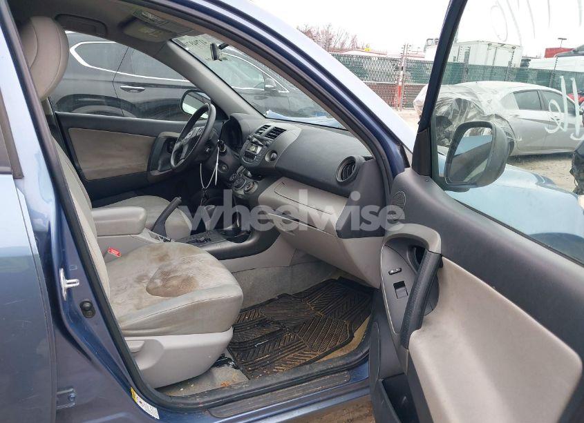 Photo 5 of 2011 Toyota Rav4 (VIN 2T3JF4DVXBW135856)