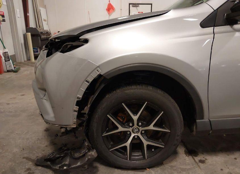 Photo 20 of 2016 Toyota Rav4 SE (VIN 2T3JFREV0GW471065)