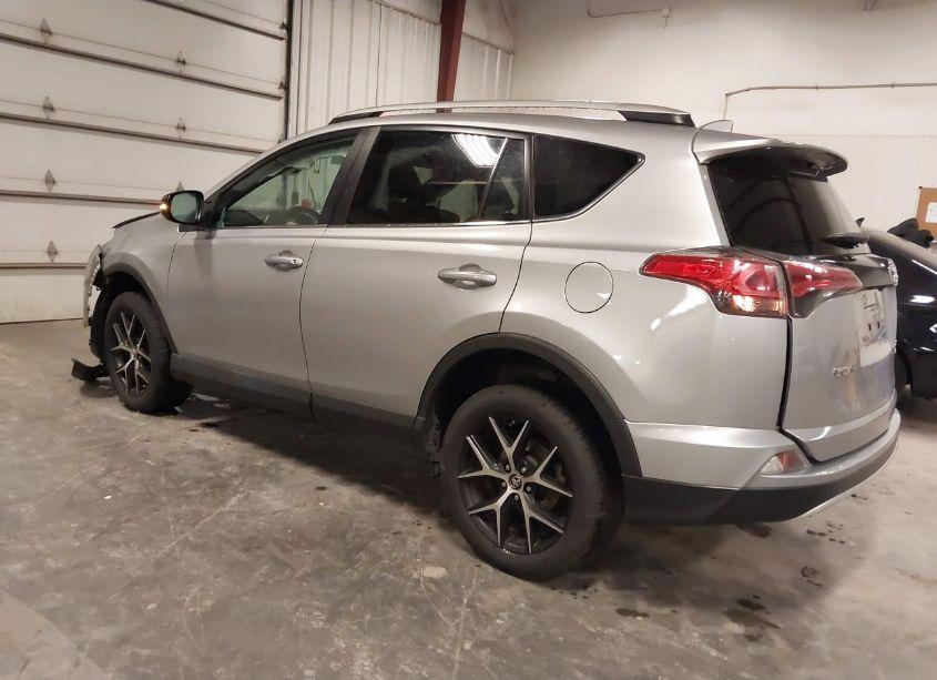 Photo 3 of 2016 Toyota Rav4 SE (VIN 2T3JFREV0GW471065)