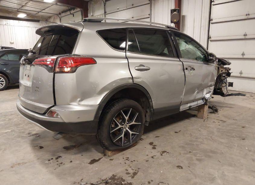 Photo 4 of 2016 Toyota Rav4 SE (VIN 2T3JFREV0GW471065)