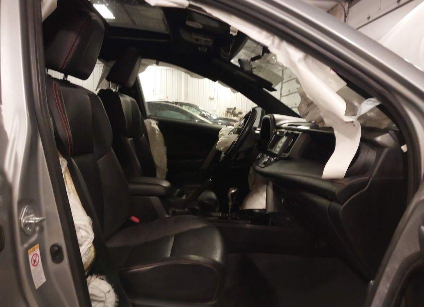 Photo 5 of 2016 Toyota Rav4 SE (VIN 2T3JFREV0GW471065)