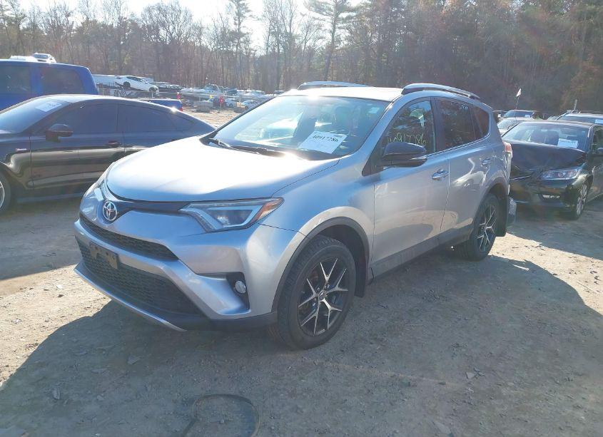 Photo 2 of 2016 Toyota Rav4 SE (VIN 2T3JFREV0GW478789)