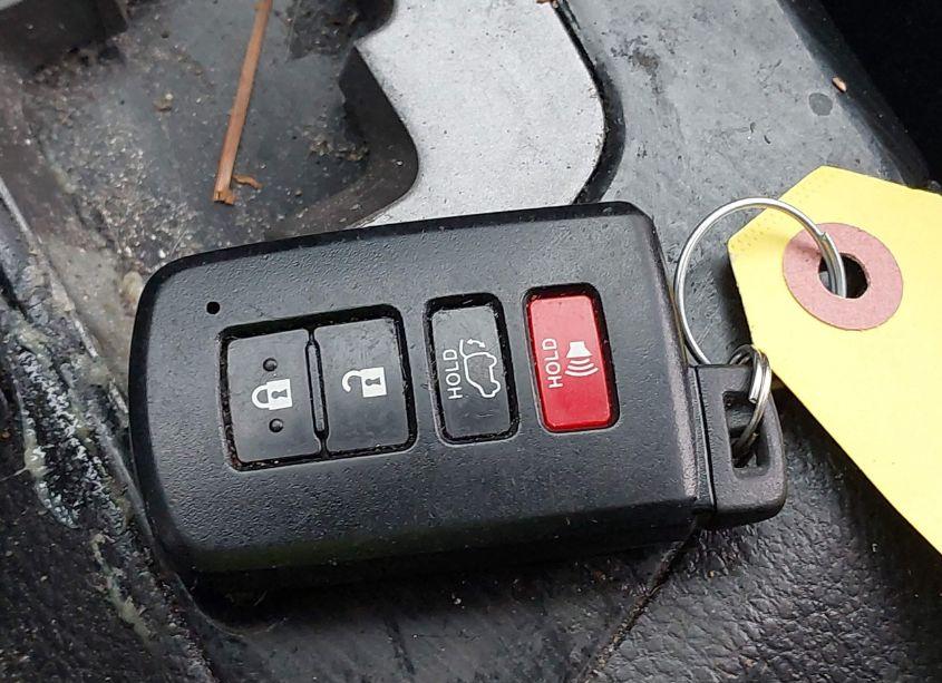 Photo 11 of 2016 Toyota Rav4 SE (VIN 2T3JFREV1GW439242)