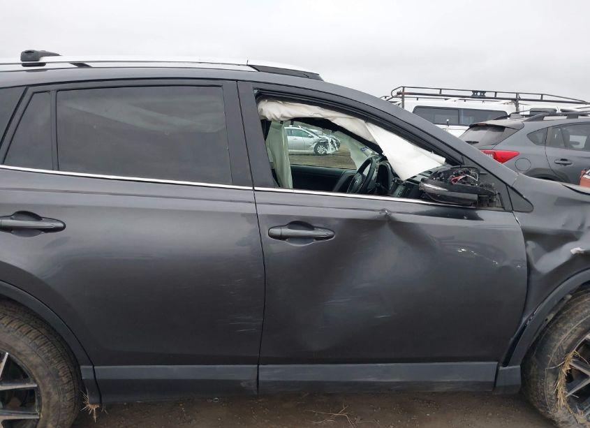 Photo 14 of 2016 Toyota Rav4 SE (VIN 2T3JFREV1GW439242)