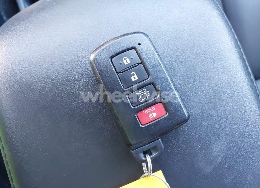 Photo 11 of 2017 Toyota Rav4 SE (VIN 2T3JFREV1HW643699)