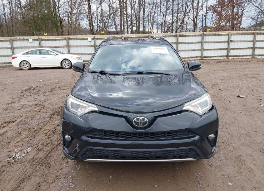 Photo 12 of 2018 Toyota Rav4 SE (VIN 2T3JFREV1JW746577)
