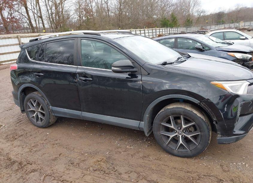 Photo 6 of 2018 Toyota Rav4 SE (VIN 2T3JFREV1JW746577)