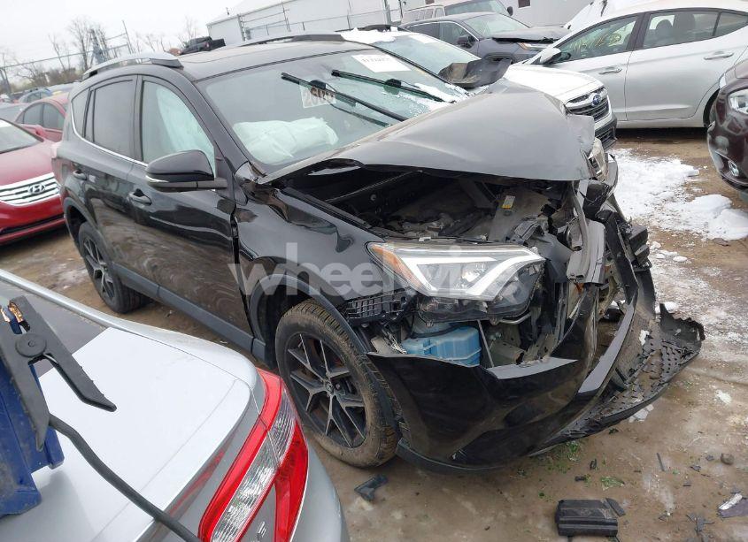 2017 Toyota Rav4 SE (VIN 2T3JFREV2HW686190) main photo