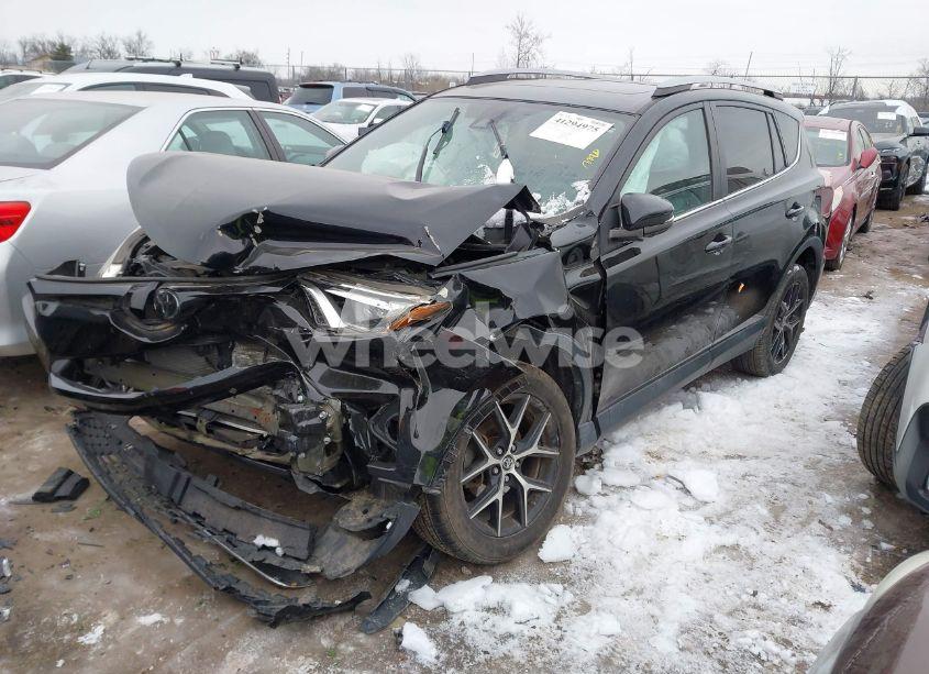 Photo 2 of 2017 Toyota Rav4 SE (VIN 2T3JFREV2HW686190)