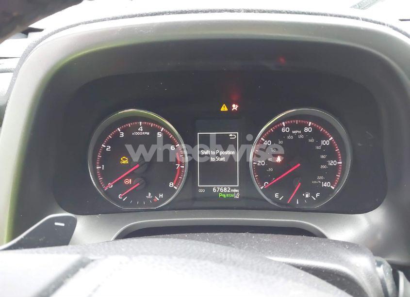 Photo 7 of 2017 Toyota Rav4 SE (VIN 2T3JFREV2HW686190)