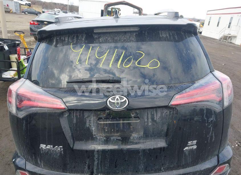 Photo 16 of 2016 Toyota Rav4 SE (VIN 2T3JFREV3GW409594)