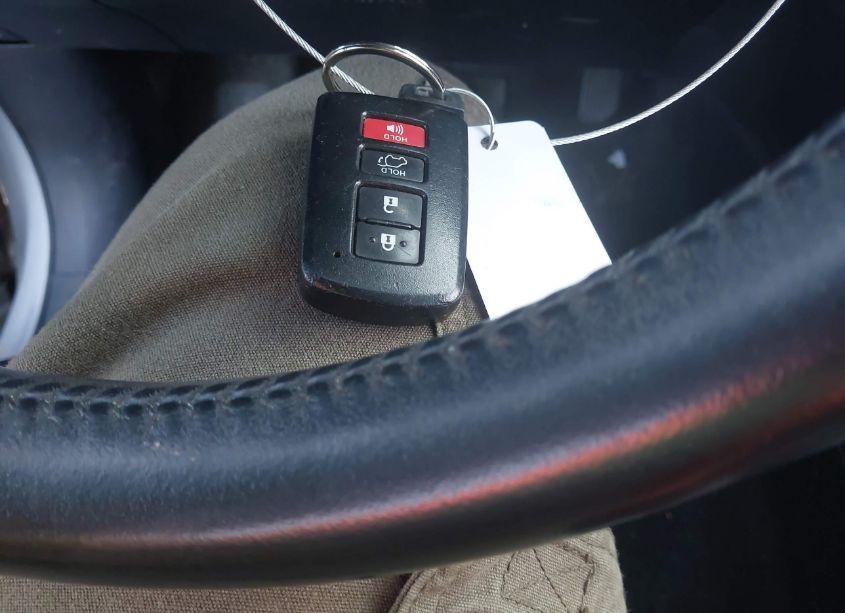 Photo 11 of 2016 Toyota Rav4 SE (VIN 2T3JFREV3GW410955)