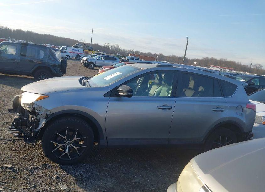 Photo 15 of 2016 Toyota Rav4 SE (VIN 2T3JFREV3GW410955)