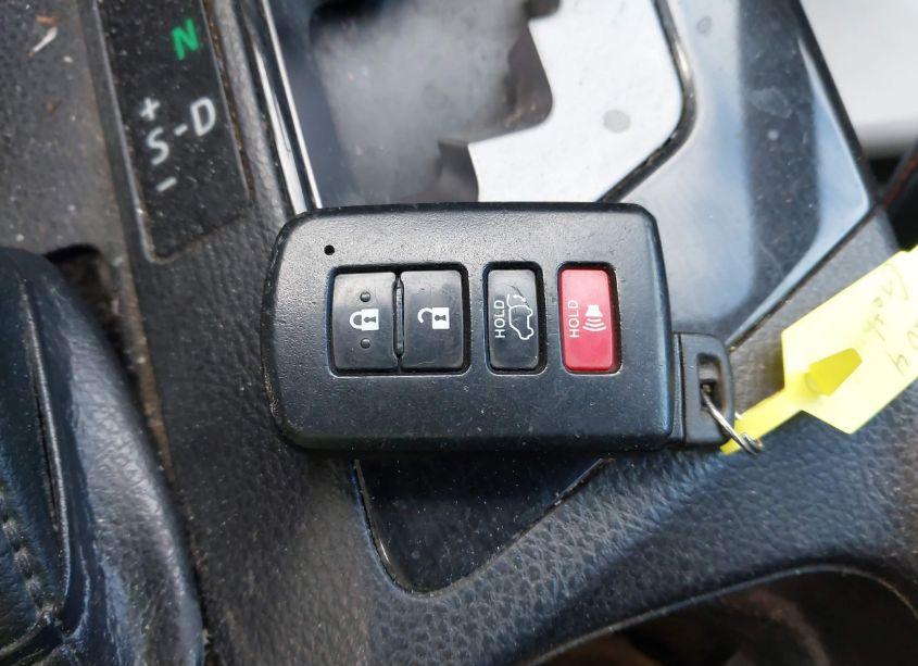 Photo 11 of 2016 Toyota Rav4 SE (VIN 2T3JFREV3GW443826)